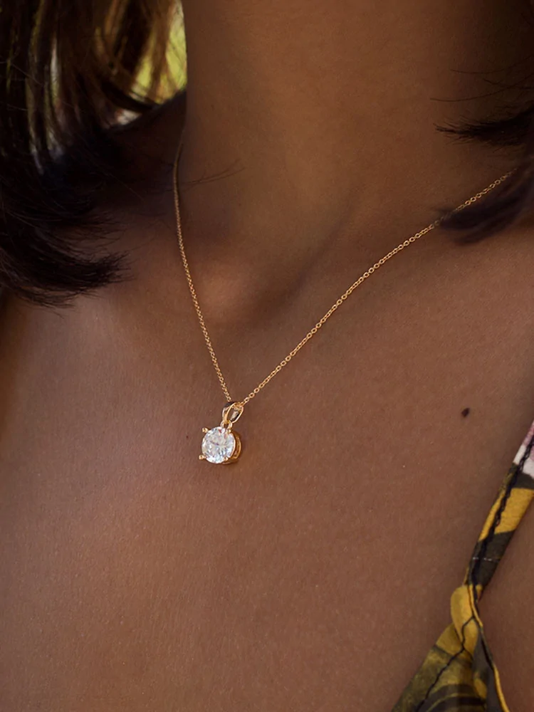 MINIMAL DIAMOND GOLD NECKLACE