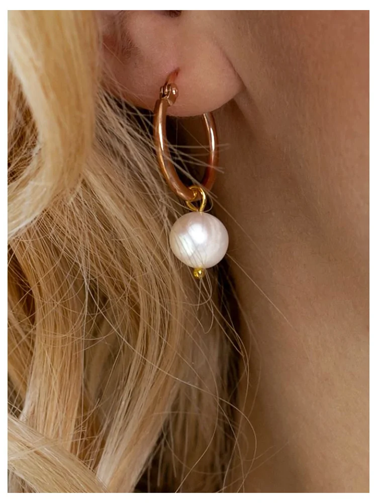 PEARL SMALL HOOP GOLD EARRINGS