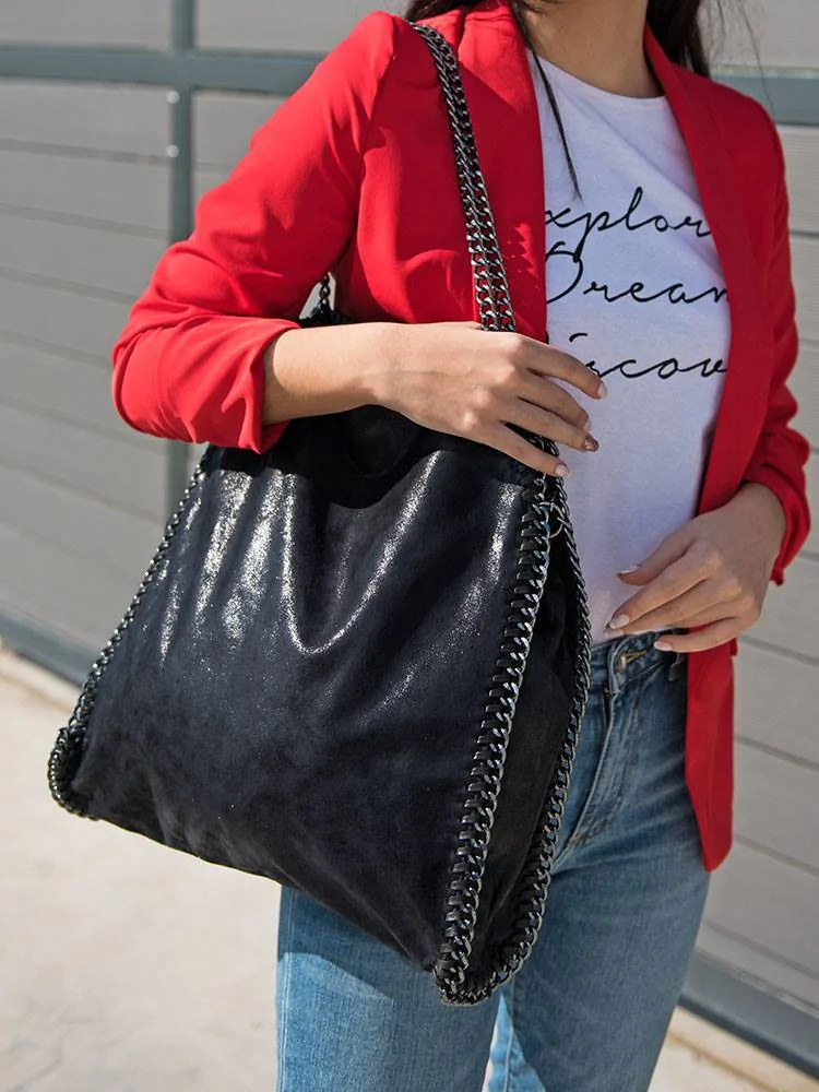 BLACK CHAIN BAG
