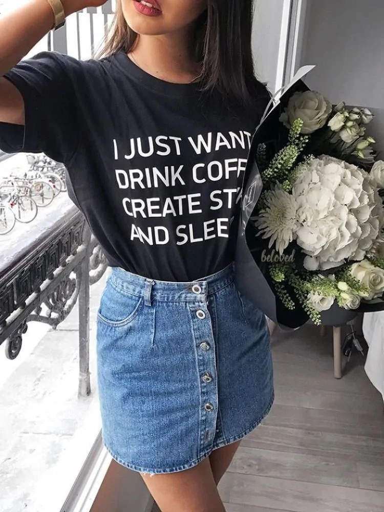 JUST WANT TO BLACK T- SHIRT