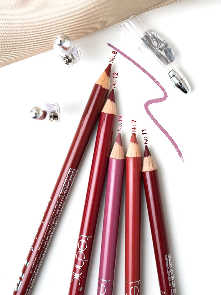 TECHNIC LIP LINER PENCIL &...