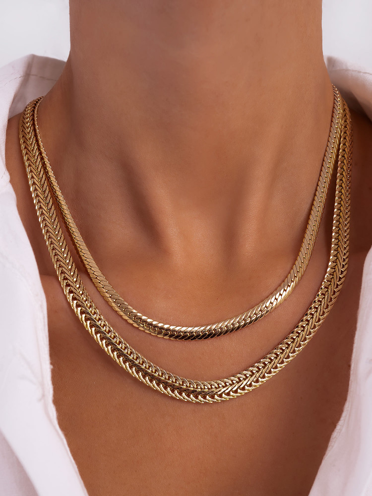 GOLD CHAINS CLAW