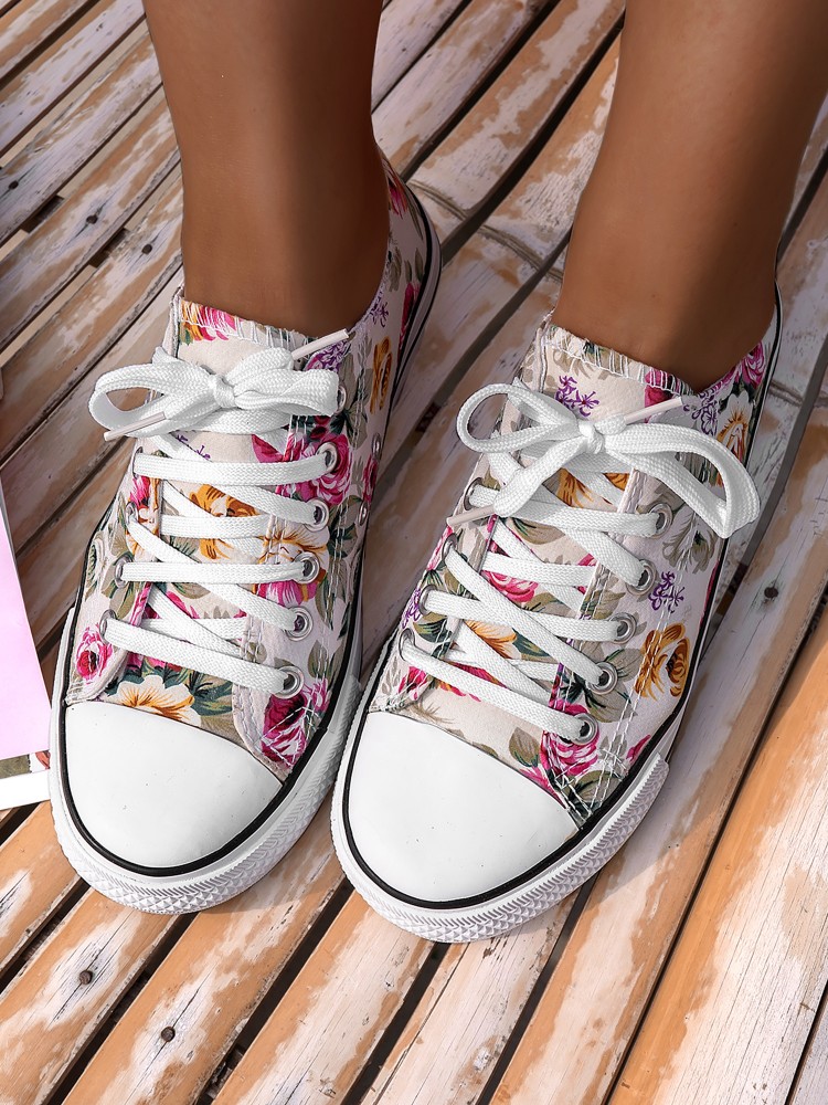 WHITE FLORAL SNEAKERS...