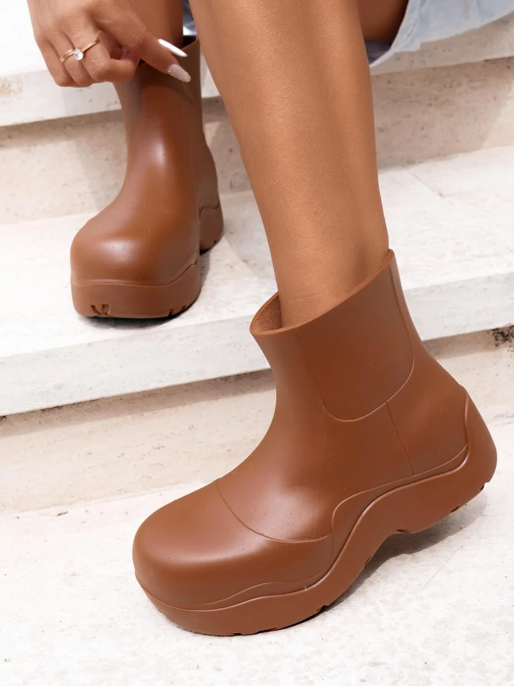 RUBBER CAMEL RAINBOOTS