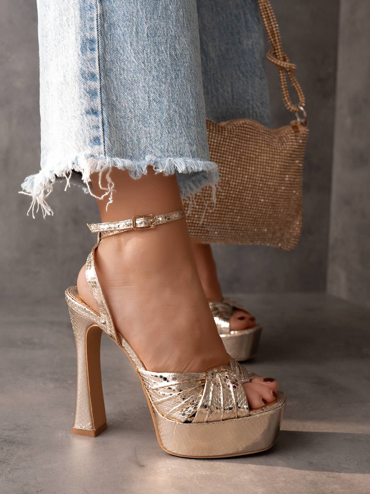 CASSIOPEIA GOLD SANDALS