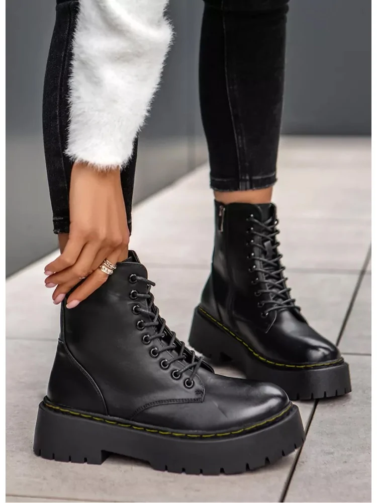 SPIRIT BLACK ANKLEBOOTS