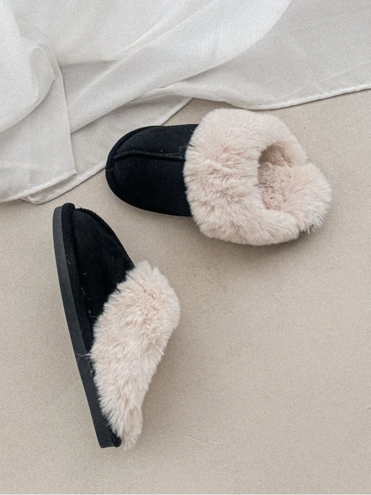 LILY BLACK SLIPPERS