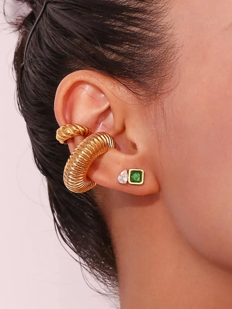 BETHSAB GOLD SPIRAL EARCUFF
