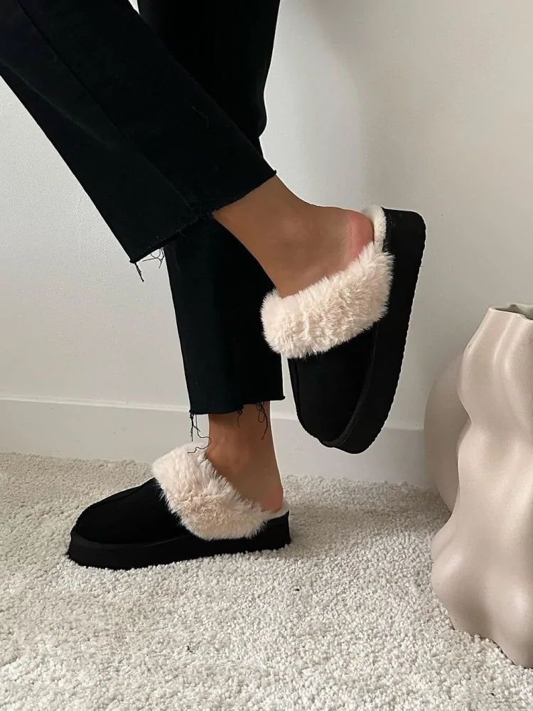 DANY BLACK SLIPPERS