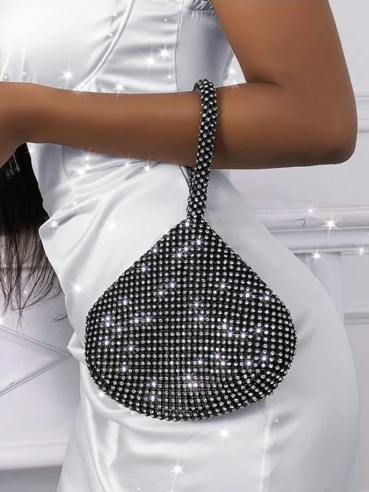 ΜΑΥΡΟ ΤΣΑΝΤΑΚΙ ΜΕ ΣΤΡΑΣ- LIBY