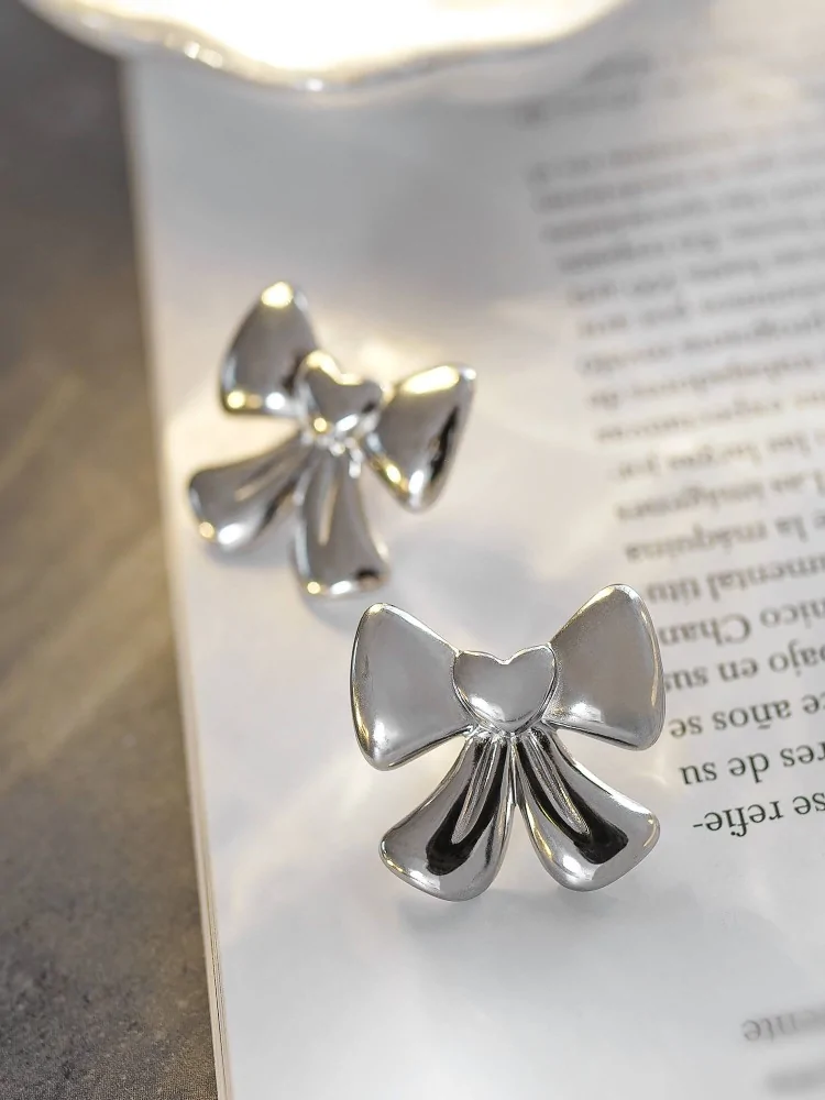 BOWS SILVER EARRINGS