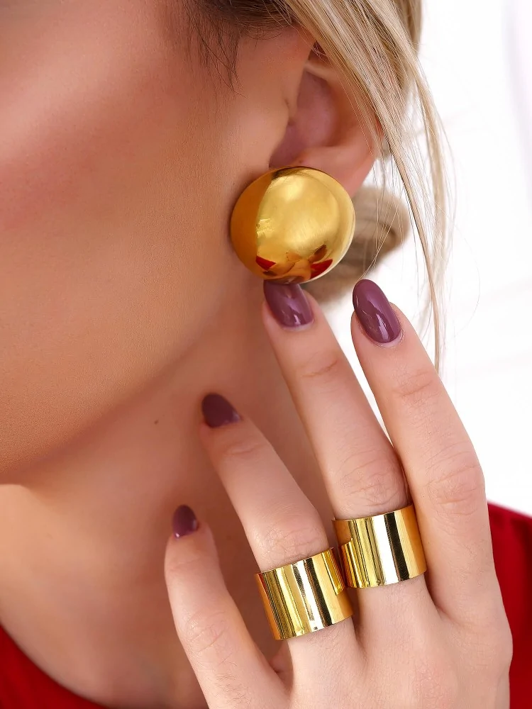 GOLD EARRINGS -BUTTONS