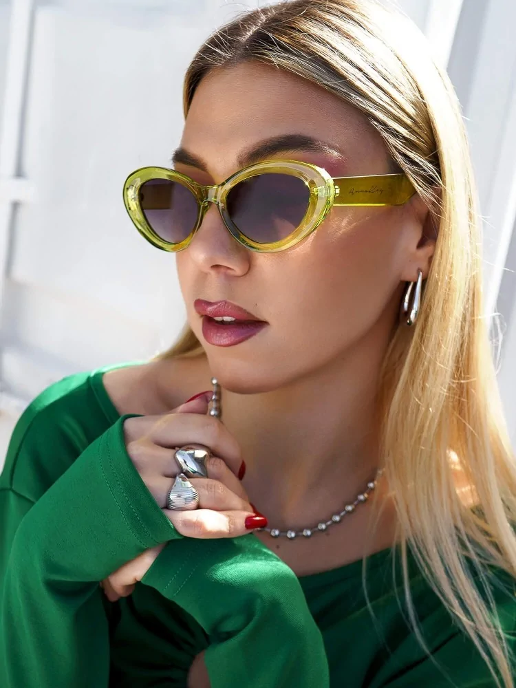 ANNAKEY KORI OLIVE SUNGLASSES