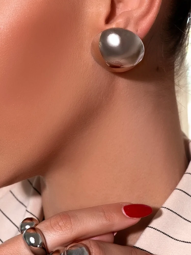 SILVER EARRINGS -BUTTONS