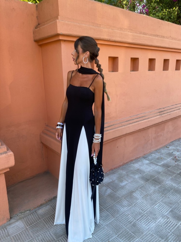 BLACK AND WHITE MAXI DRESS...