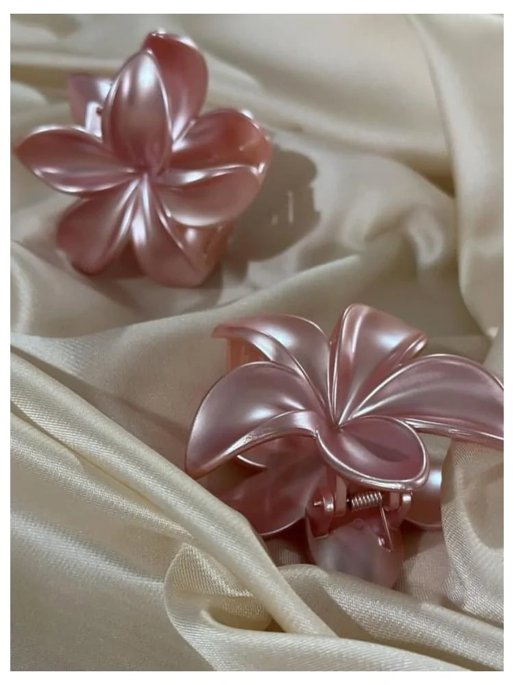 FLOWER CLAW CLIP