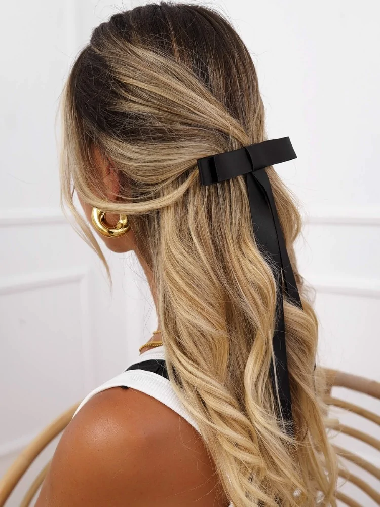 BLACK HAIR BOW - BLARITA