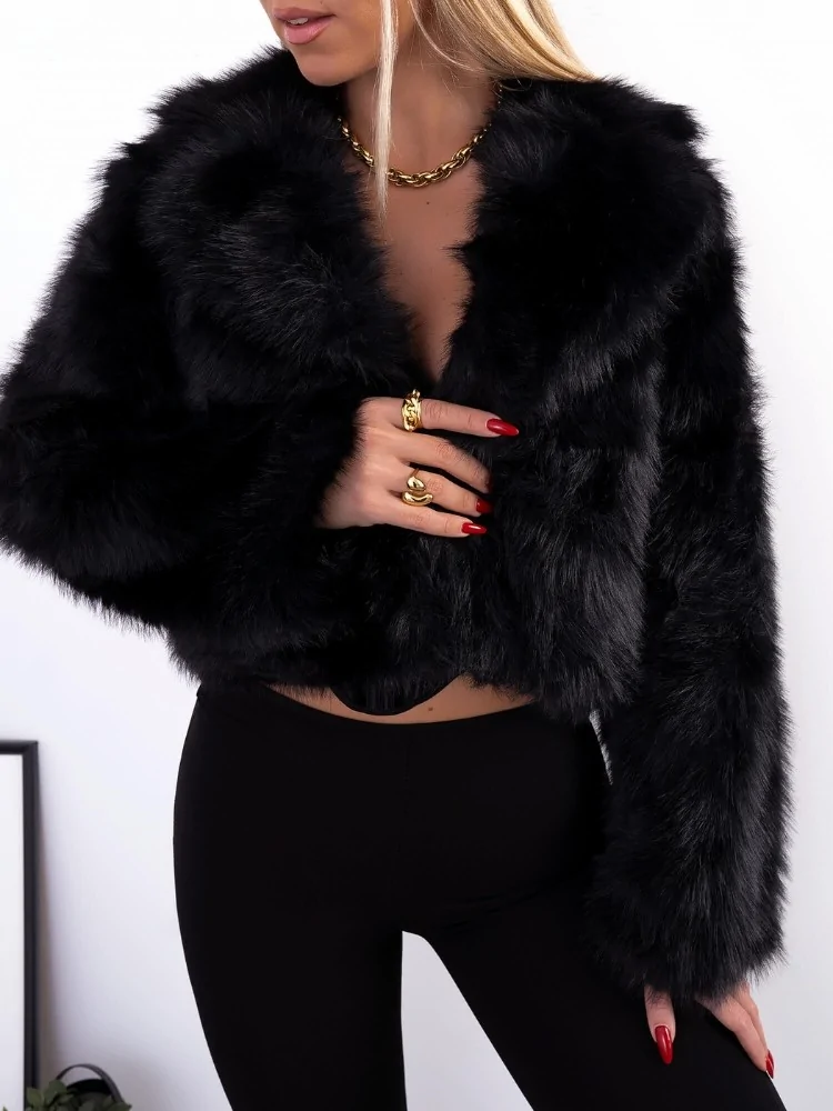 ΜΑΥΡΗ ΓΟΥΝΑ - ISLANDIA