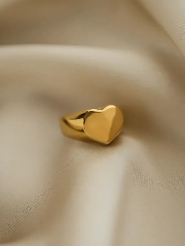 MARTA CHEVALIER GOLD RINGS