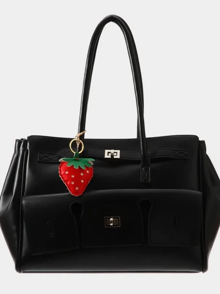 CHARM BAG - STRAWBERRY