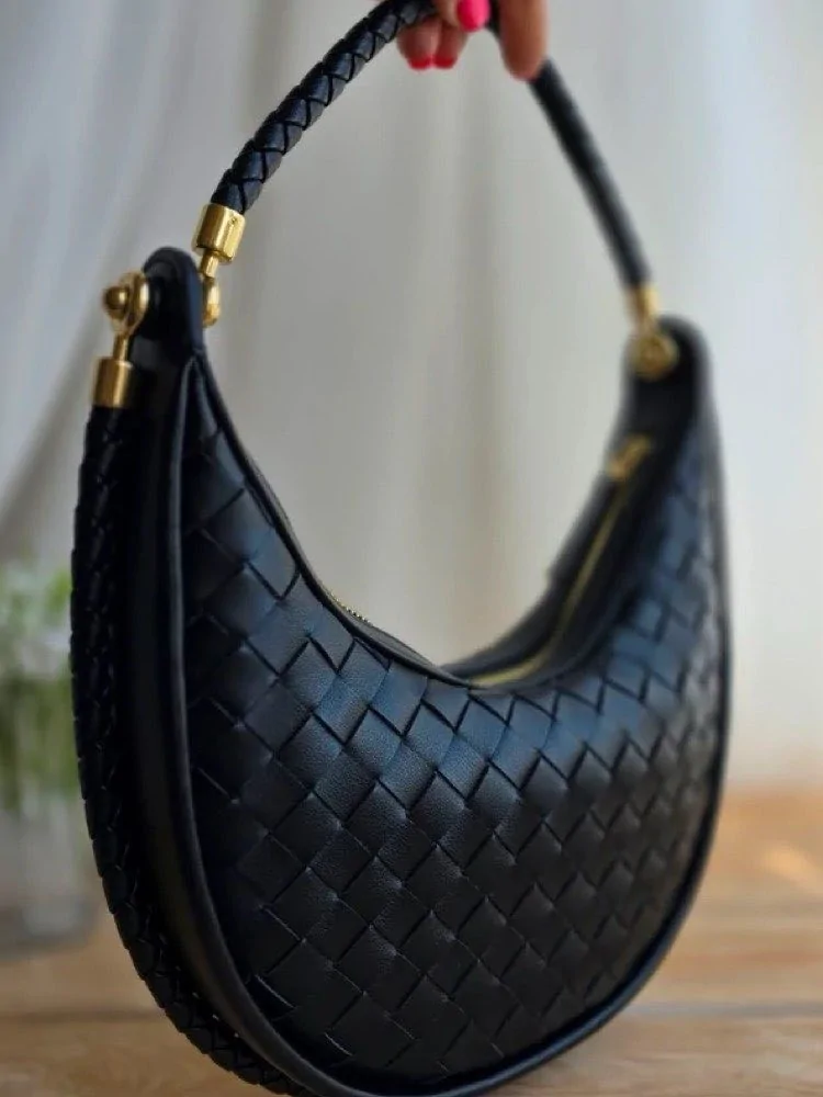 BLACK BAG - HALFMOON BIG