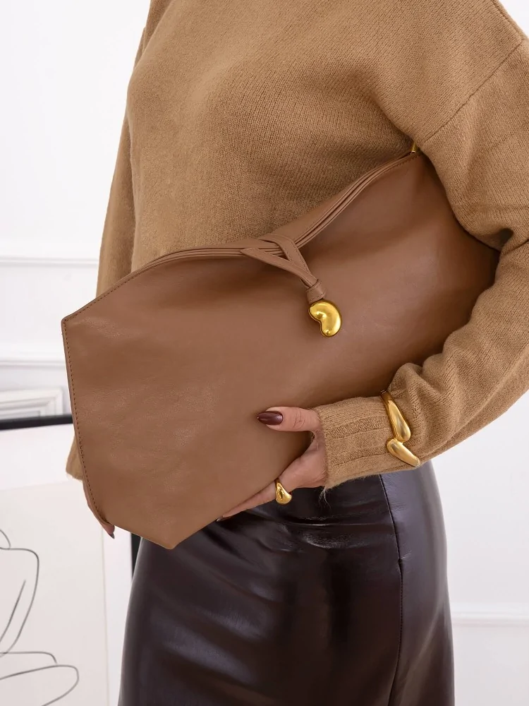 ΚΑΜΕΛ ΤΣΑΝΤΑ - BARCELON