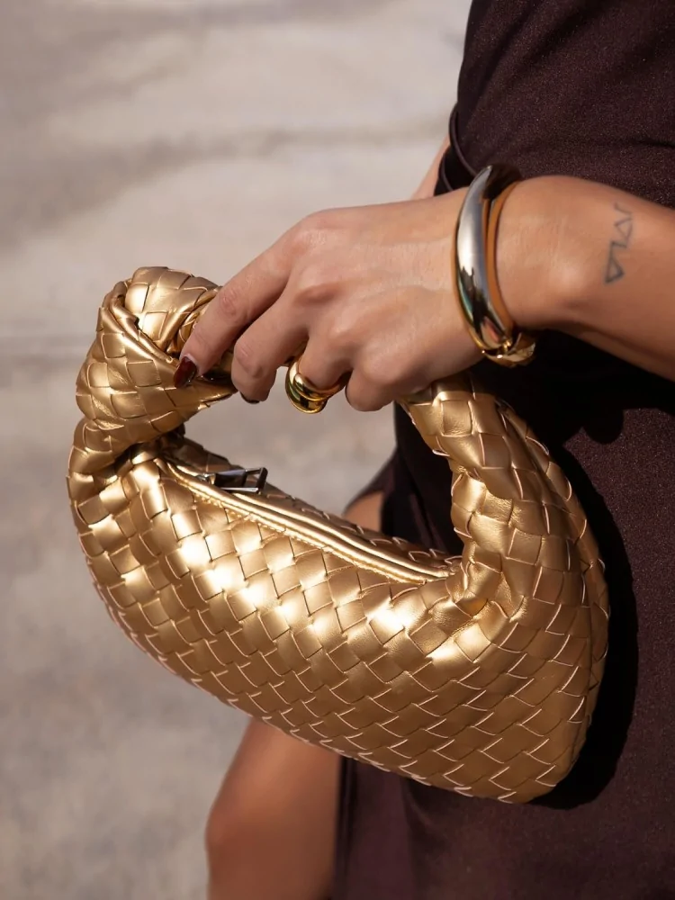 ΧΡΥΣΗ ΜΑΤ ΤΣΑΝΤΑ - NOBL...